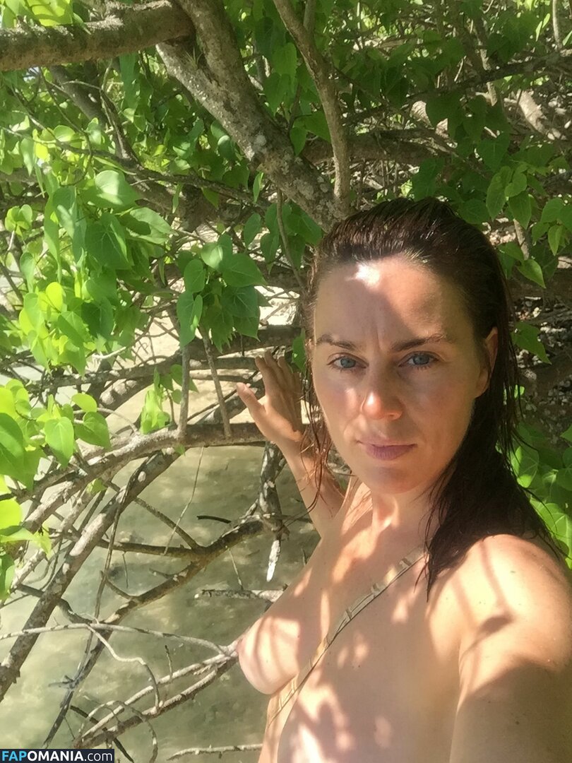 Jill Halfpenny Naken Läckta Foto #3