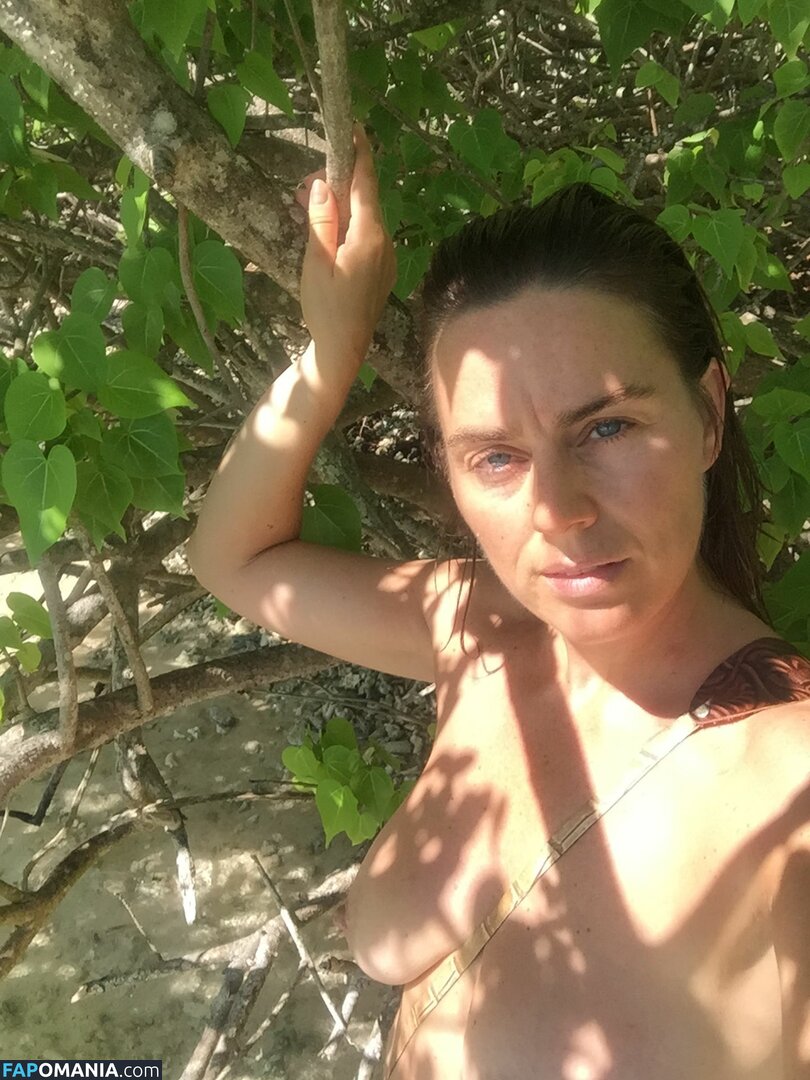 Jill Halfpenny Naken Läckta Foto #7