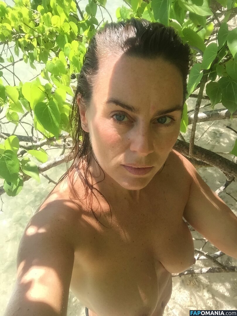 Jill Halfpenny Naken Läckta Foto #8