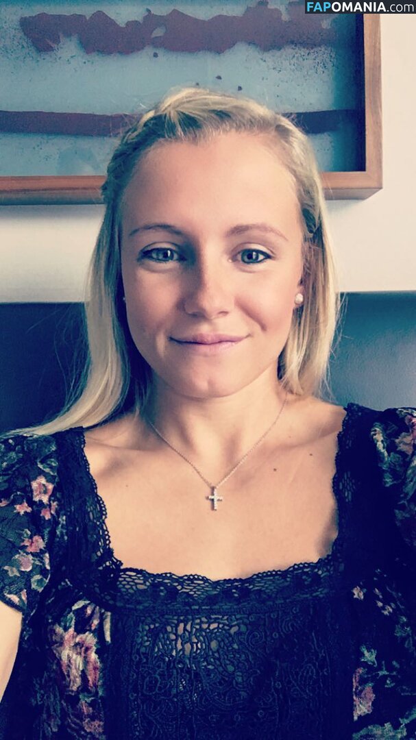 Julia Simic Naken Läckta Foto #50