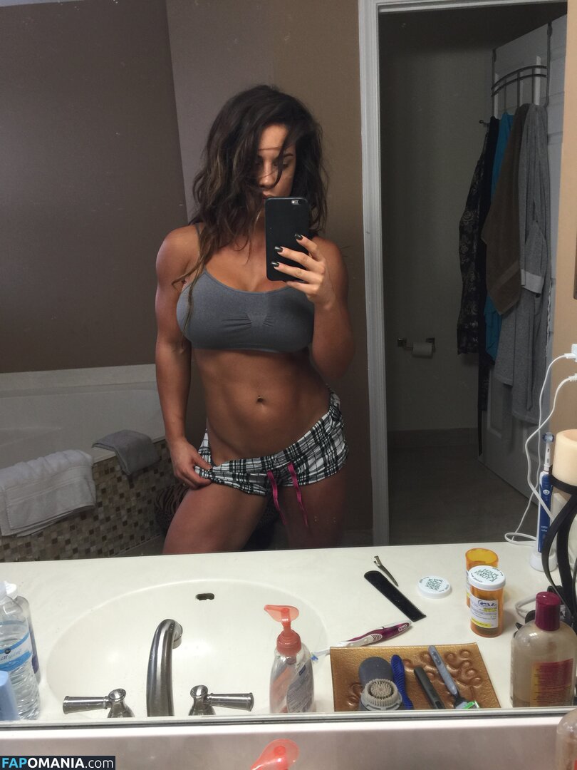 Kaitlyn WWE Naken Läckta Foto #62
