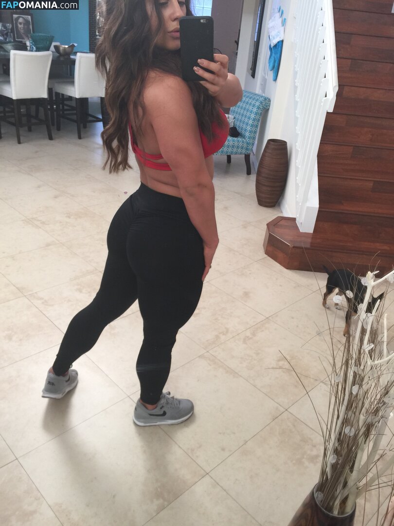 Kaitlyn WWE Naken Läckta Foto #104