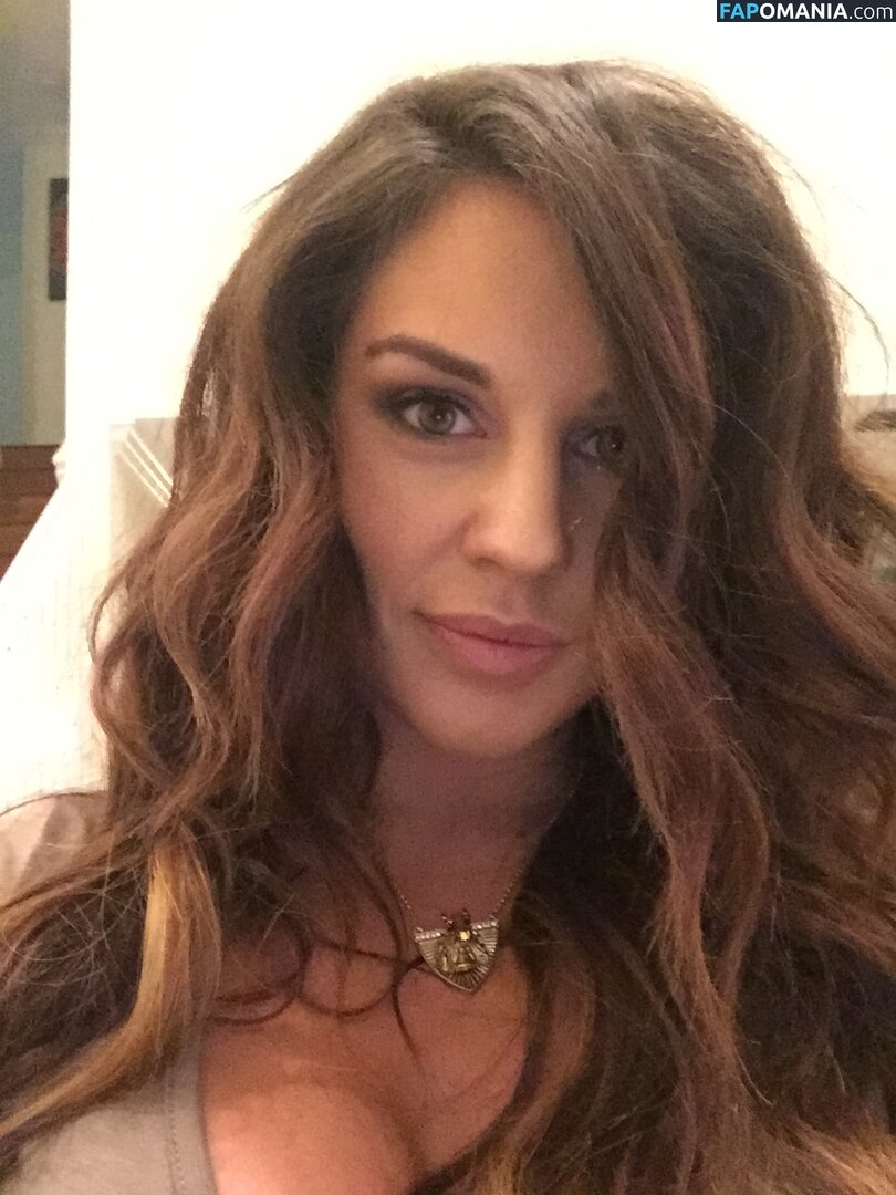 Kaitlyn WWE Naken Läckta Foto #126