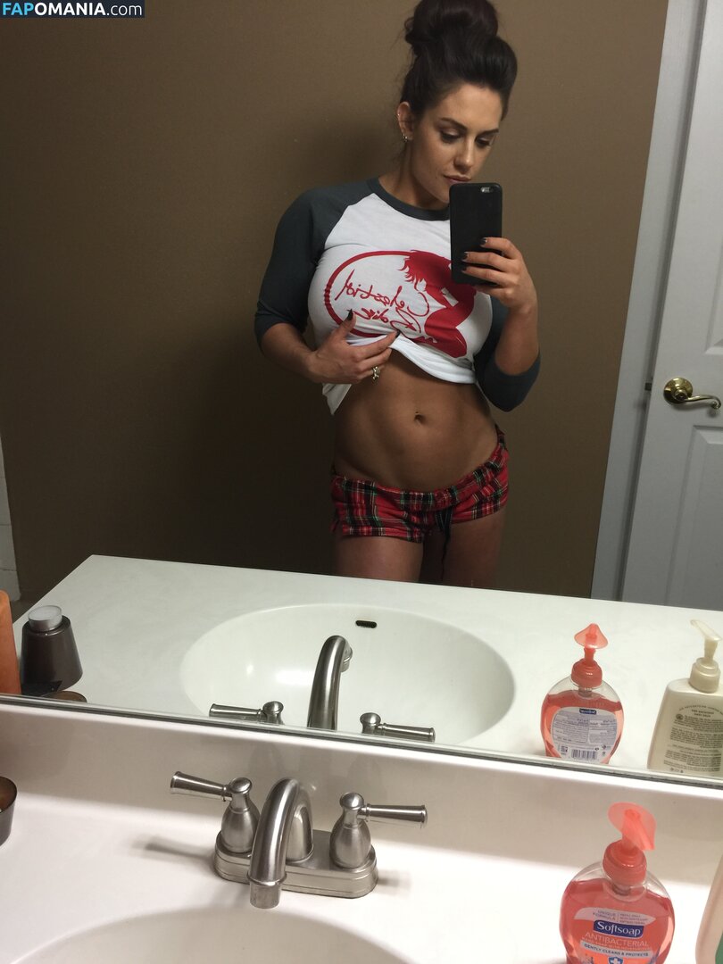 Kaitlyn WWE Naken Läckta Foto #164