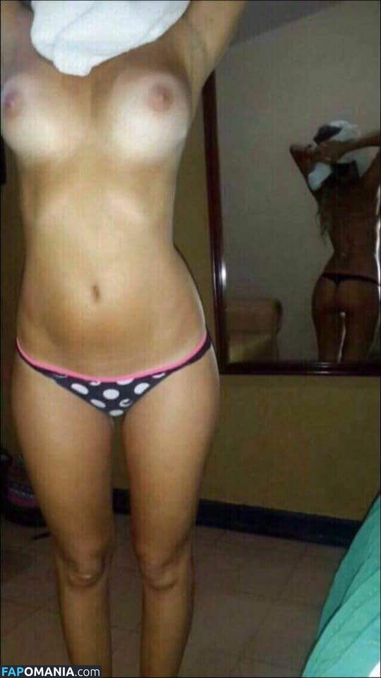 Karina Ramos Naken Läckta Foto #2