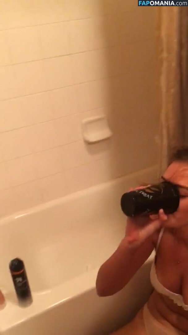 Kassidy Cook Naken Läckta Foto #33