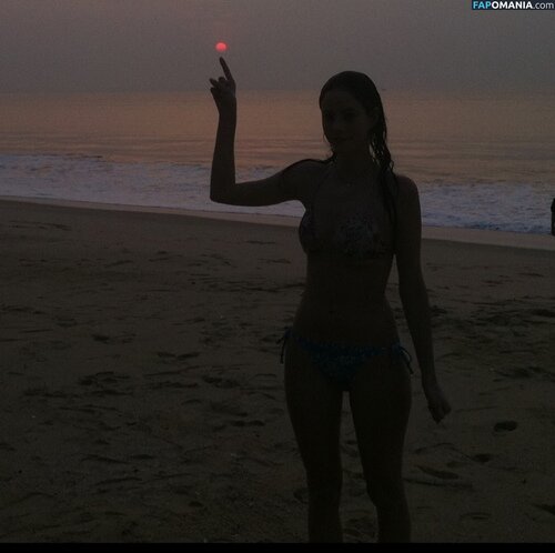 Kaya Scodelario Naken Läckta Foto #29