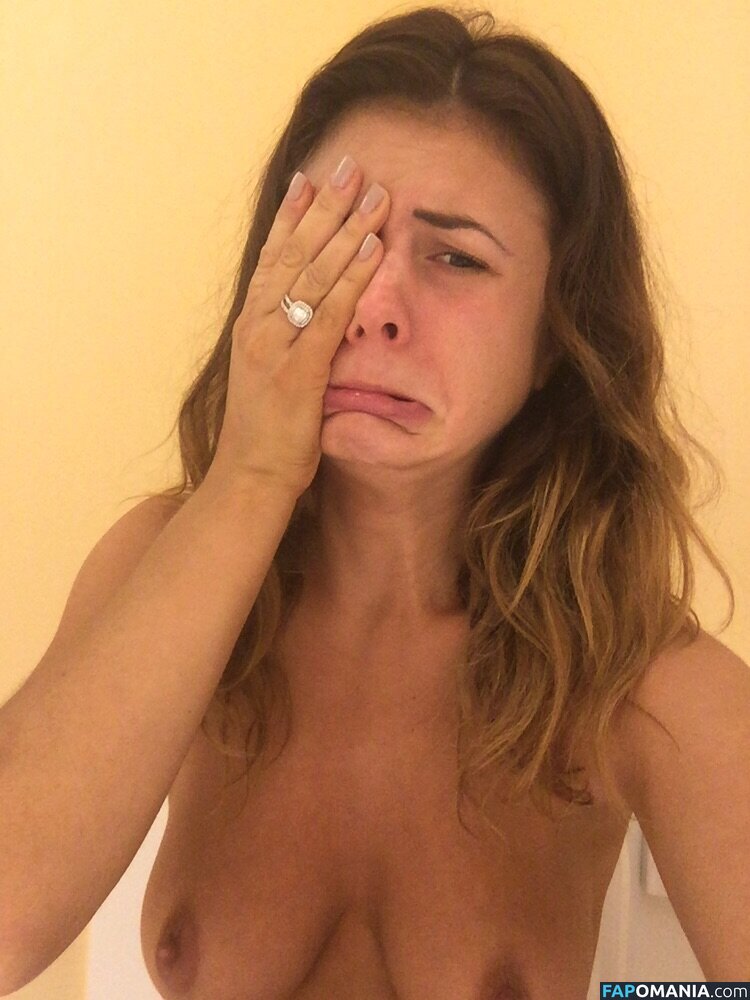 Kelly Hall Naken Läckta Foto #1