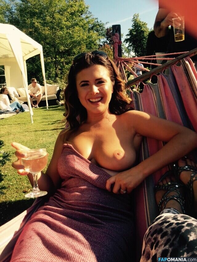 Kelly Hall Naken Läckta Foto #18