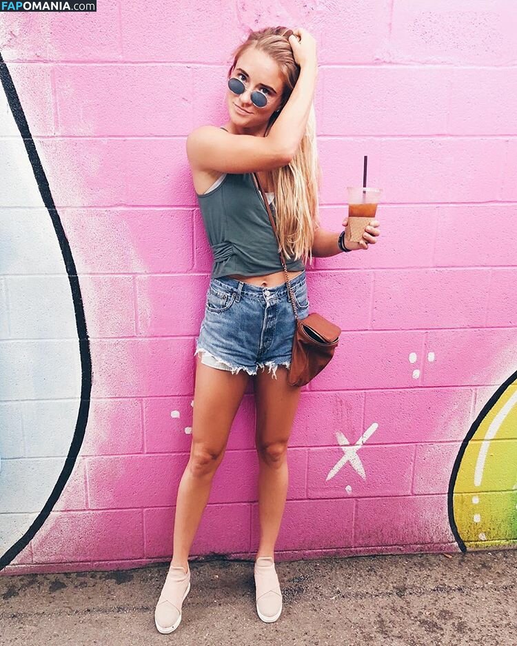 Kristie Mewis Naken Läckta Foto #8