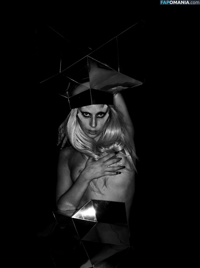 Lady Gaga Naken Läckta Foto #522