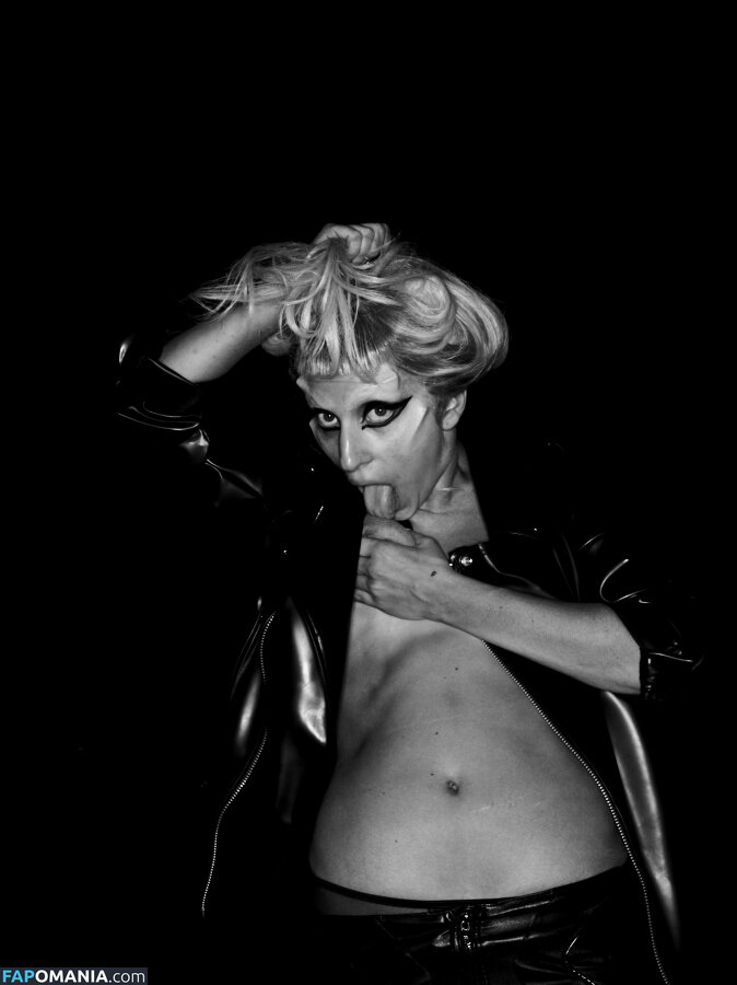 Lady Gaga Naken Läckta Foto #556