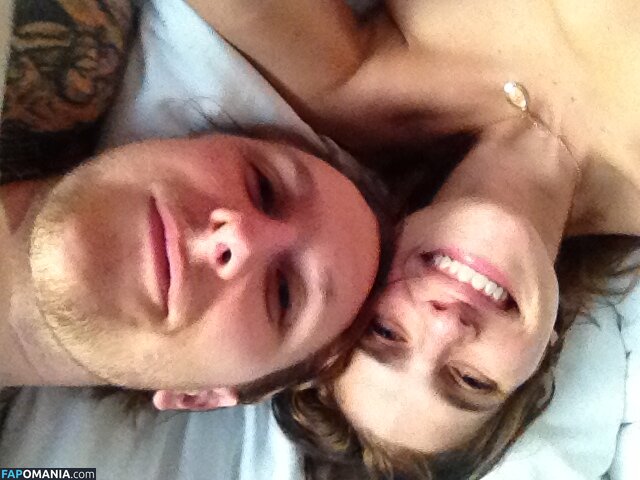 Lake Bell Naken Läckta Foto #24