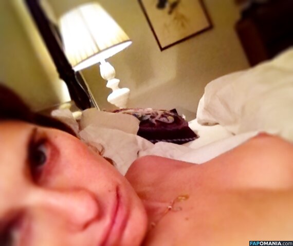 Lake Bell Naken Läckta Foto #36