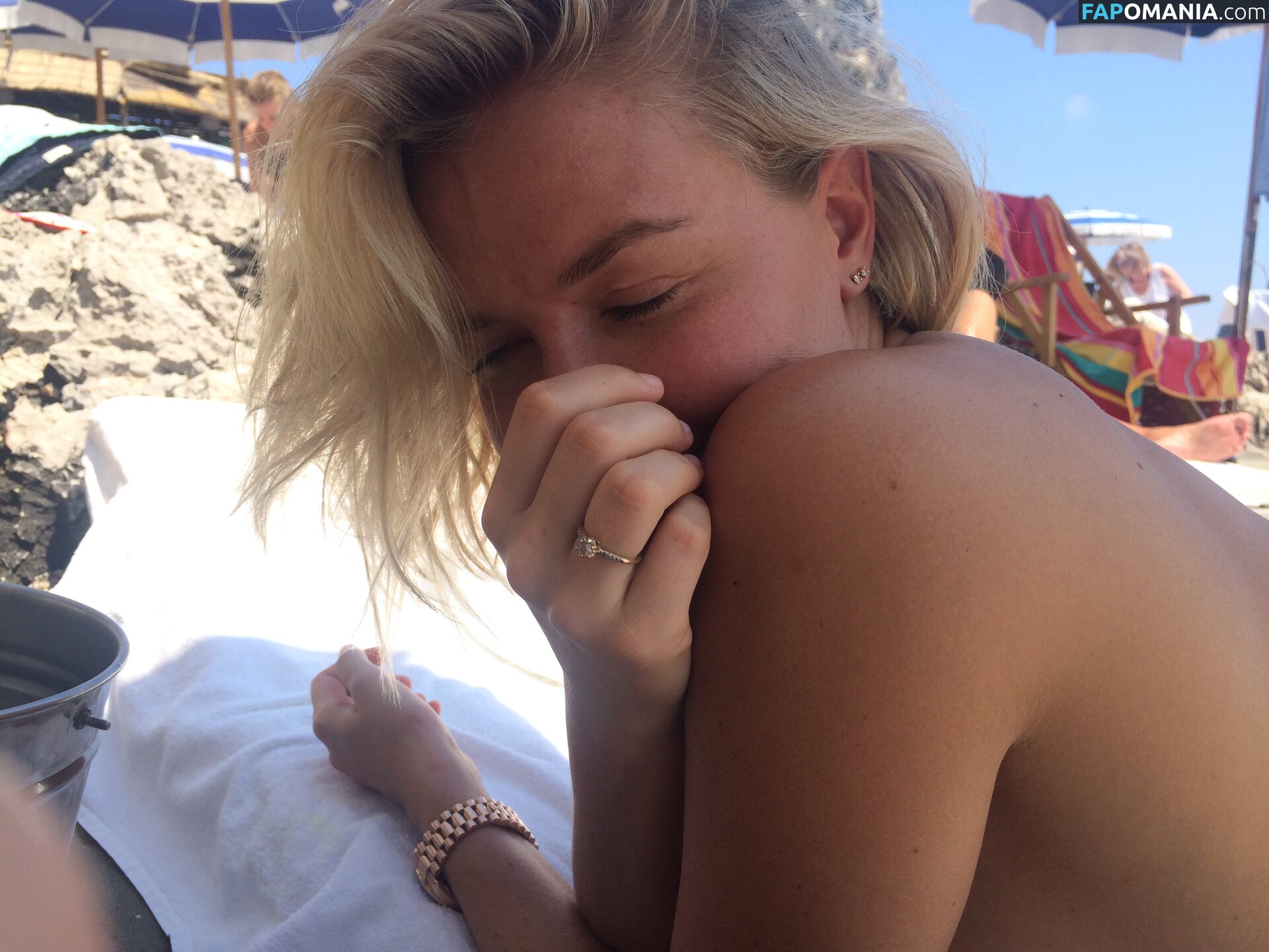 Lara Bingle Naken Läckta Foto #35