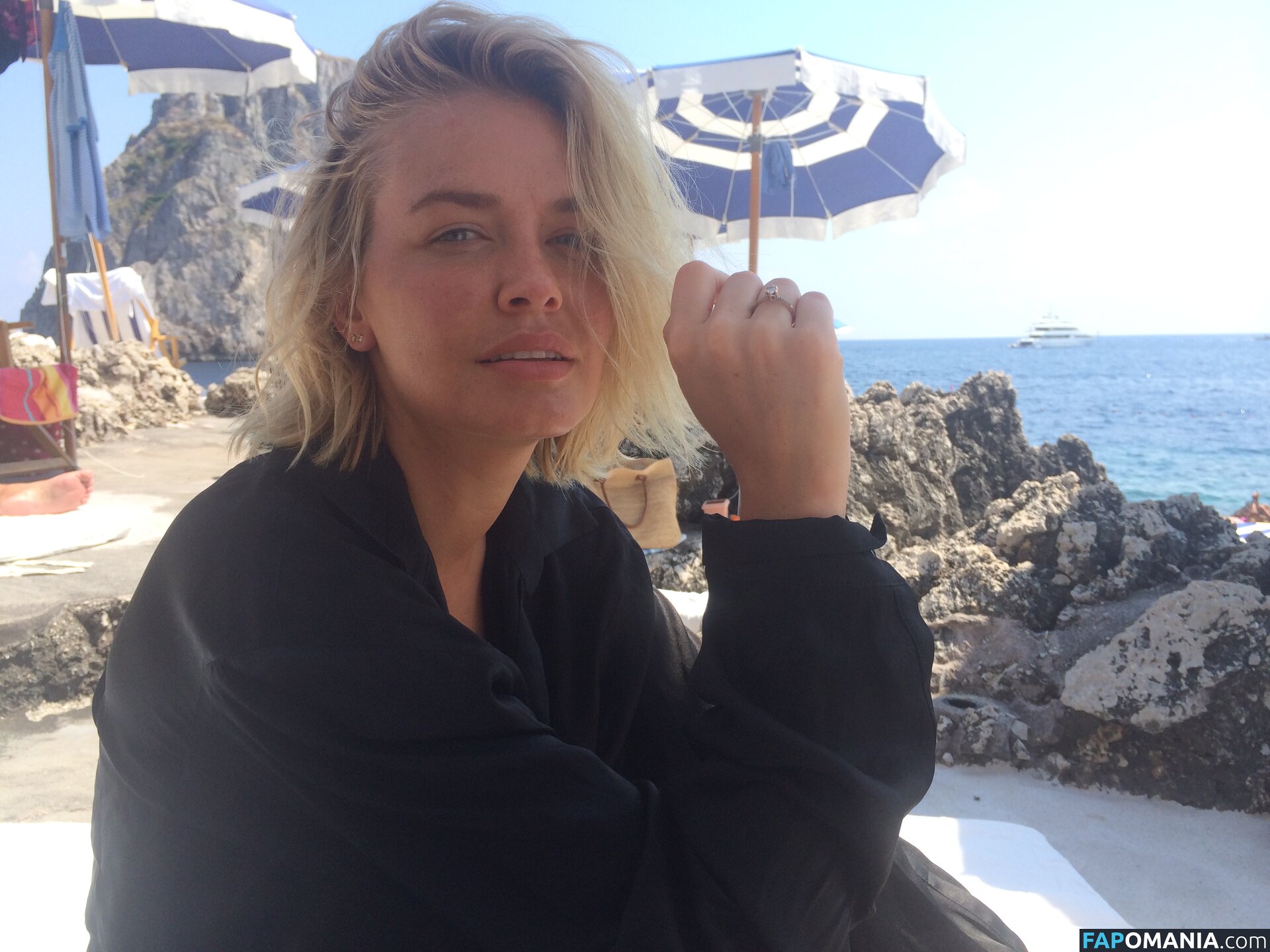 Lara Bingle Naken Läckta Foto #55