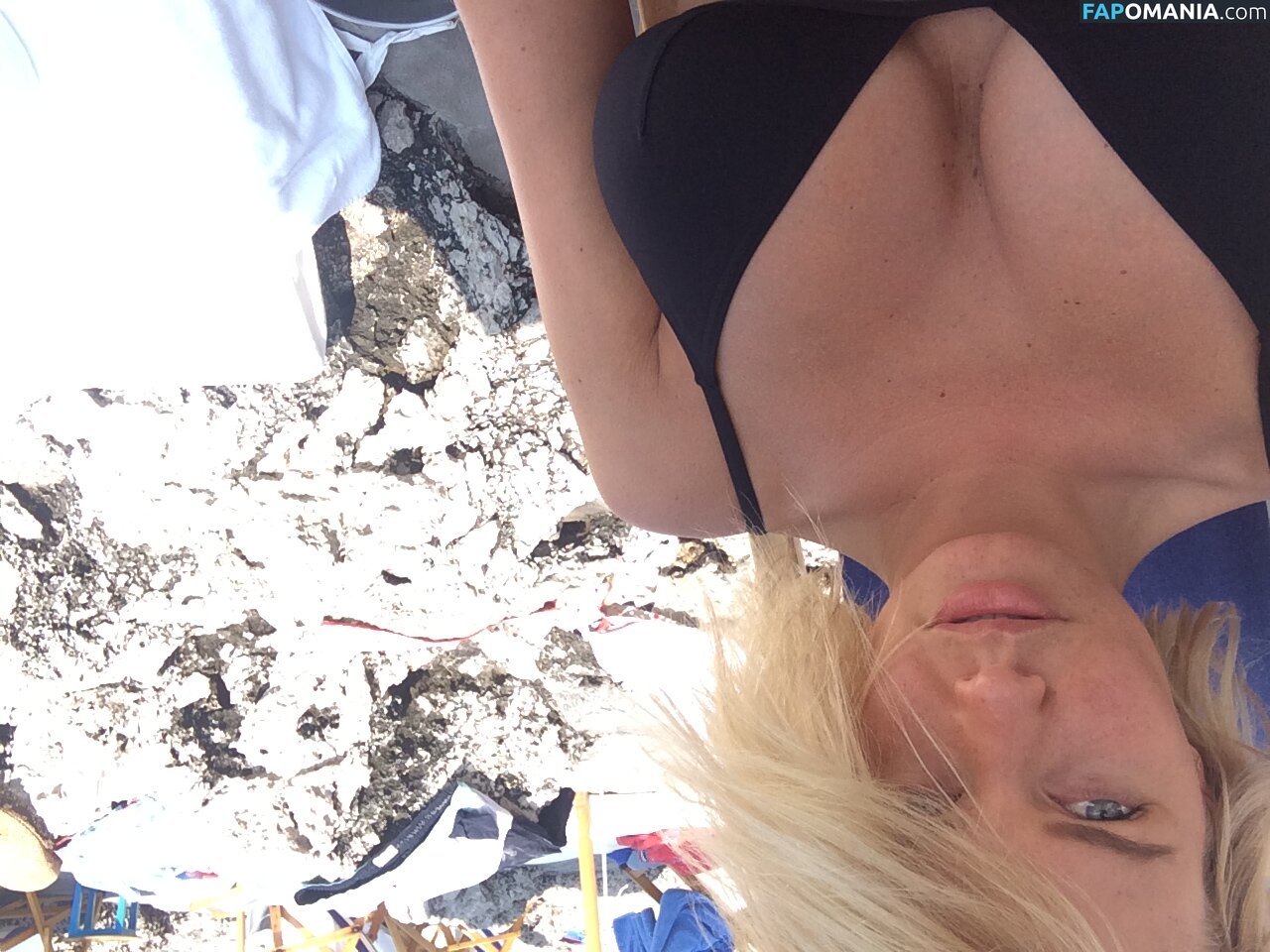 Lara Bingle Naken Läckta Foto #129