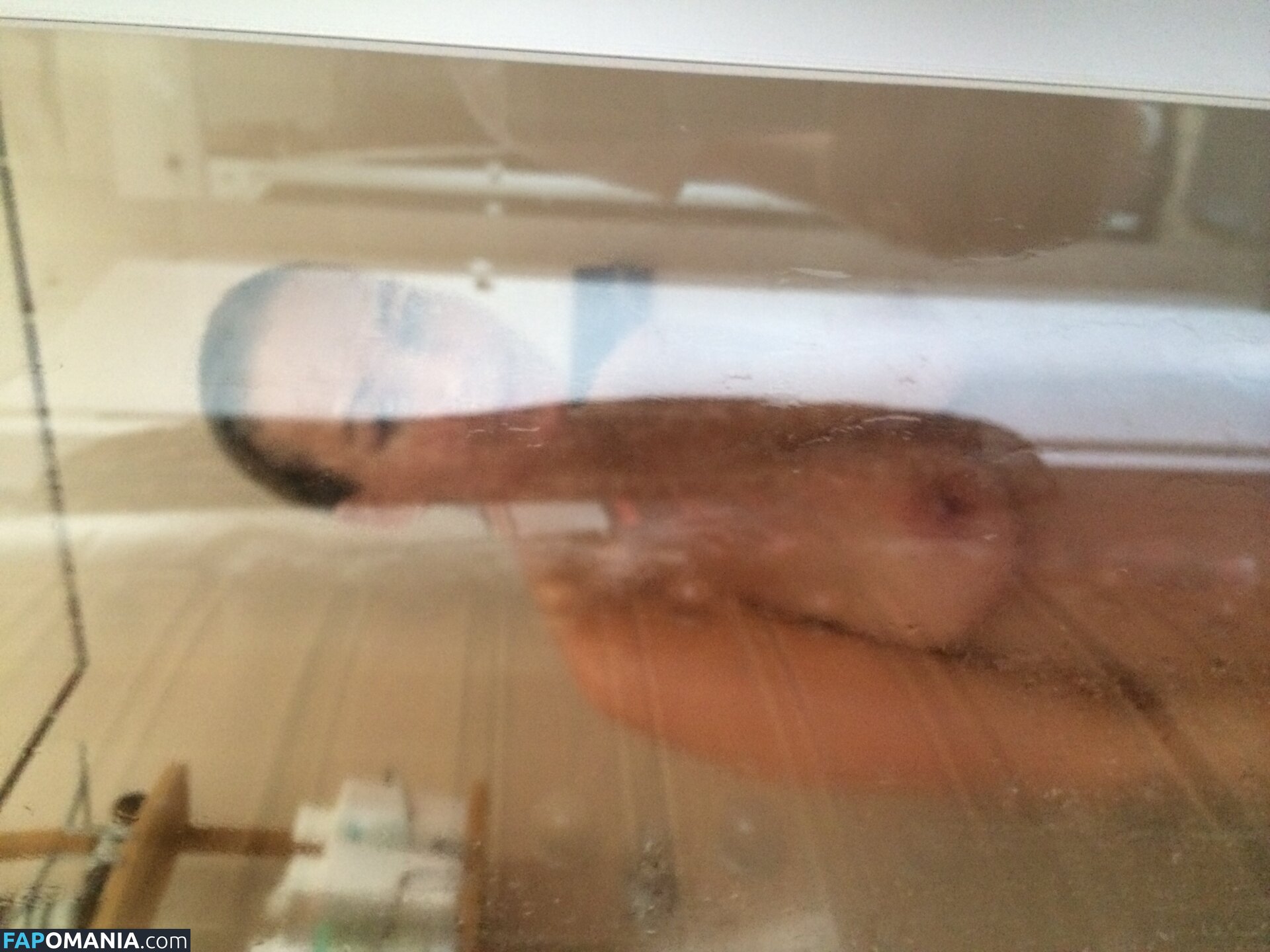 Lara Bingle Naken Läckta Foto #228