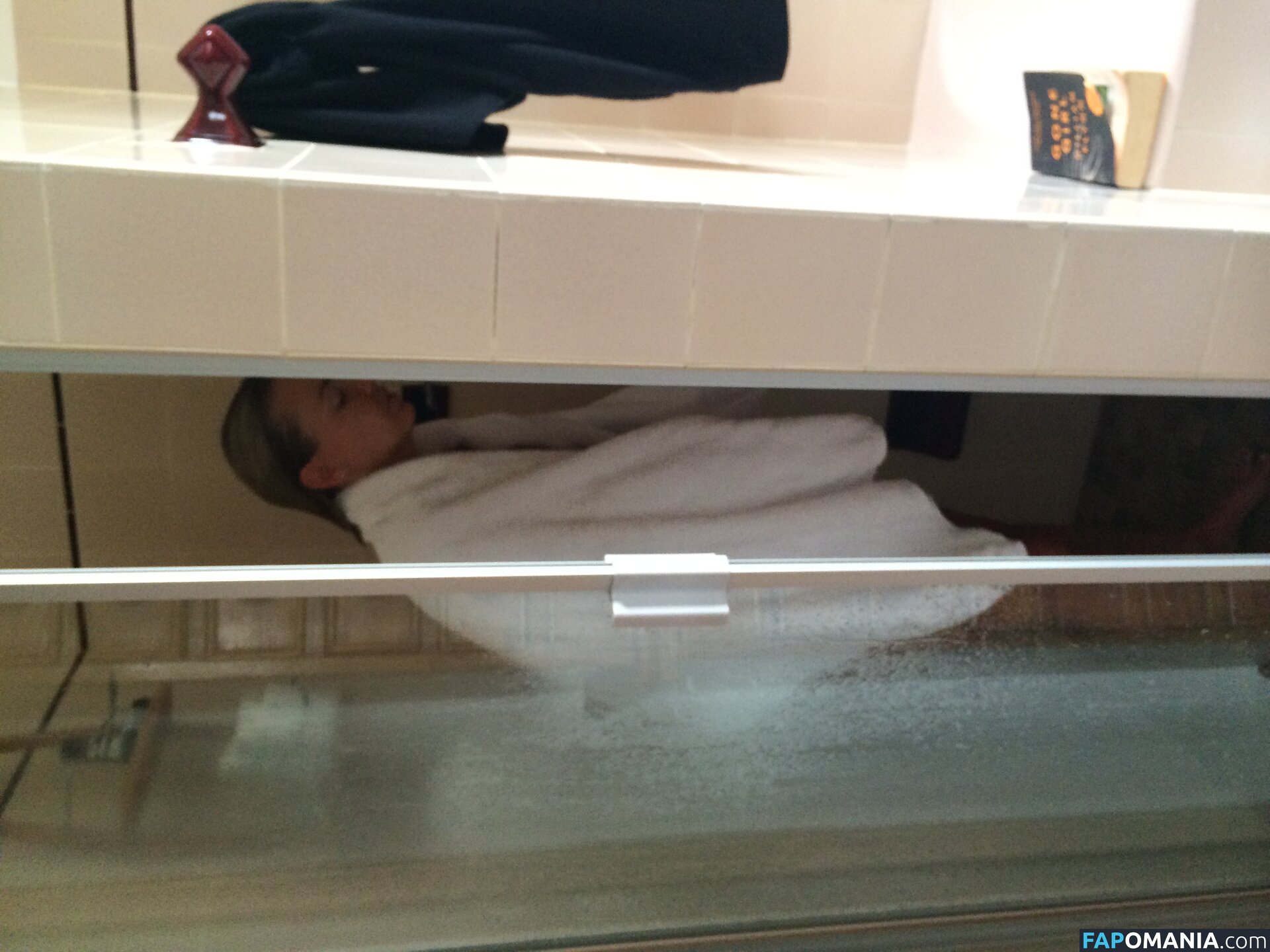 Lara Bingle Naken Läckta Foto #252