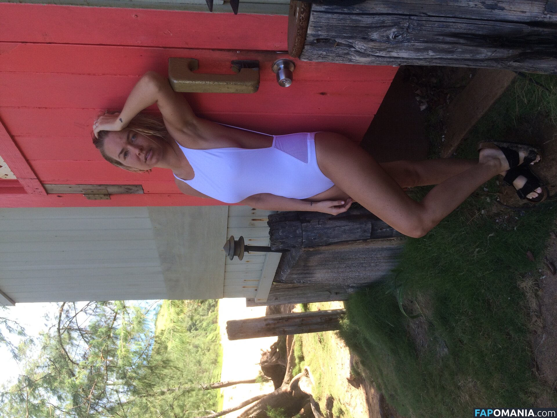 Lara Bingle Naken Läckta Foto #327