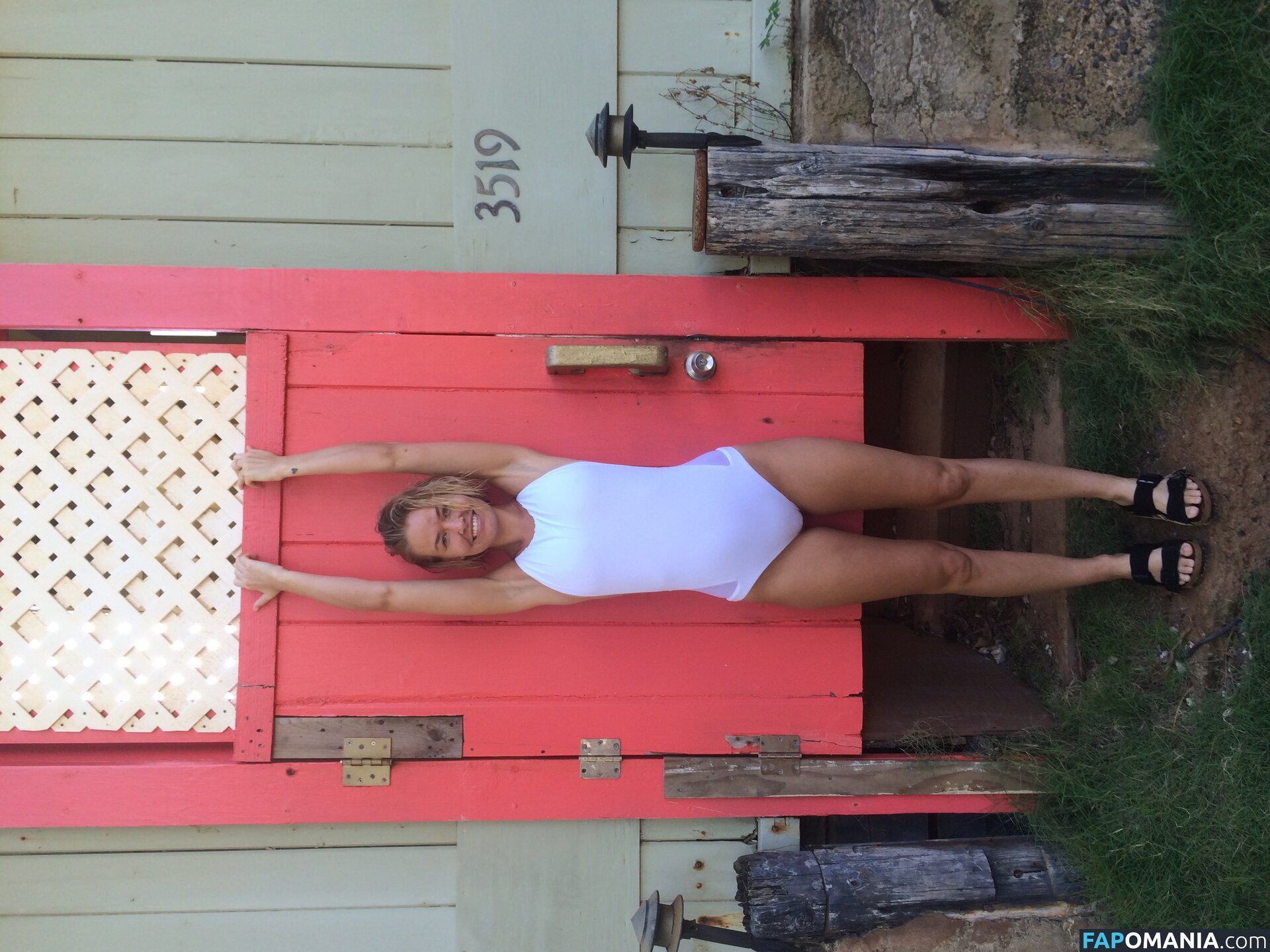 Lara Bingle Naken Läckta Foto #340