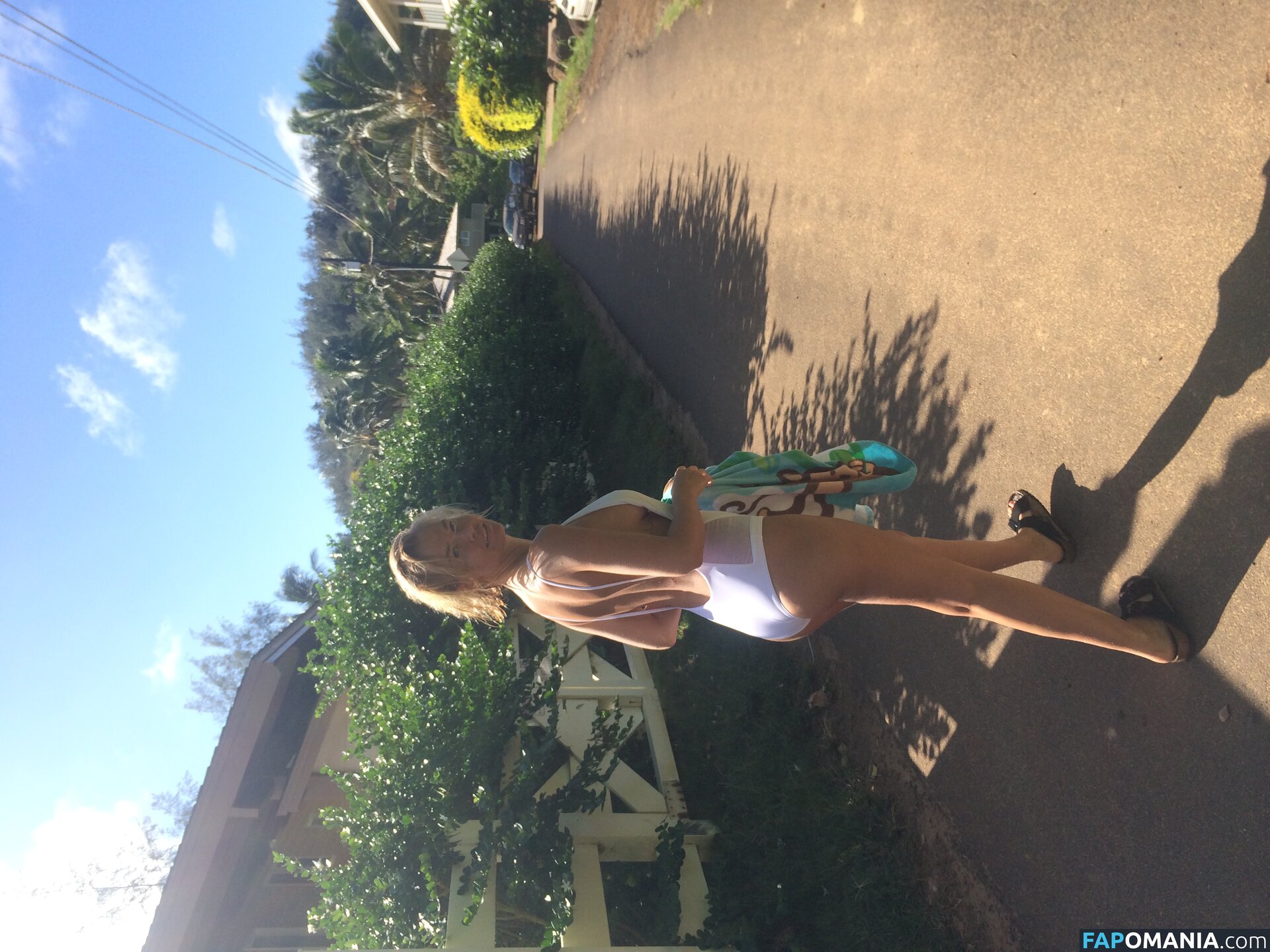 Lara Bingle Naken Läckta Foto #359