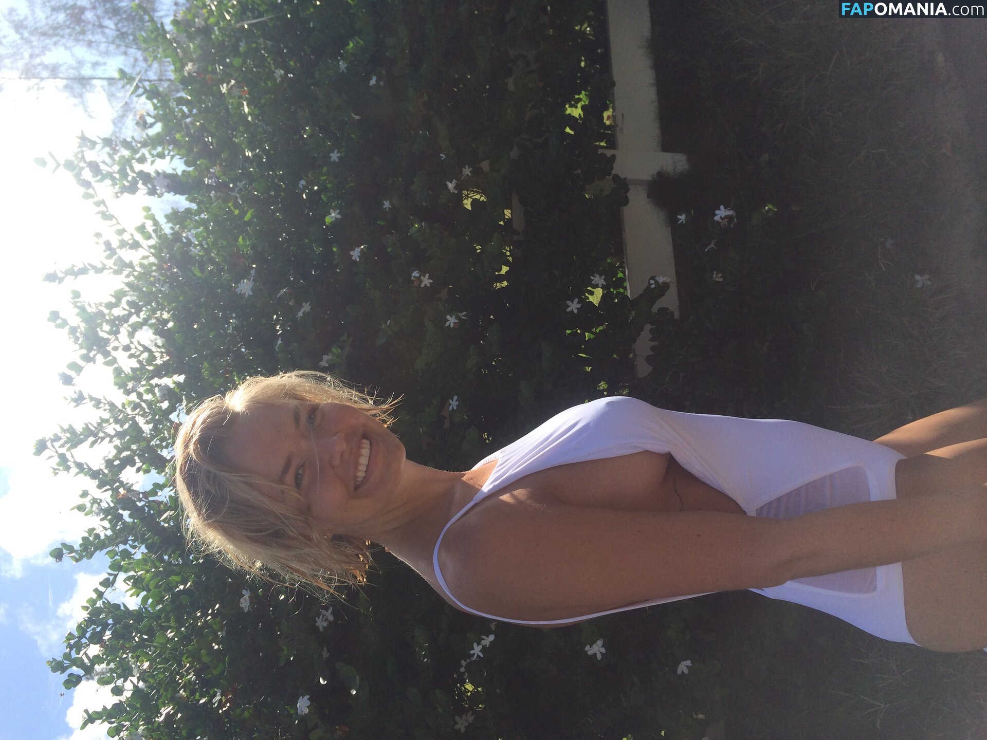 Lara Bingle Naken Läckta Foto #373