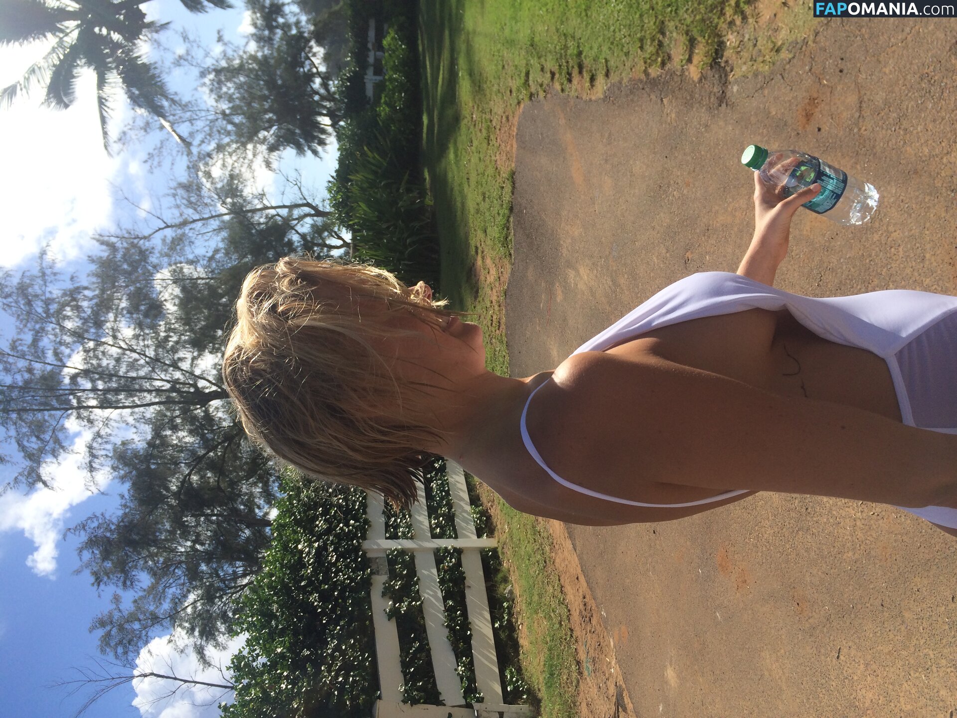 Lara Bingle Naken Läckta Foto #393