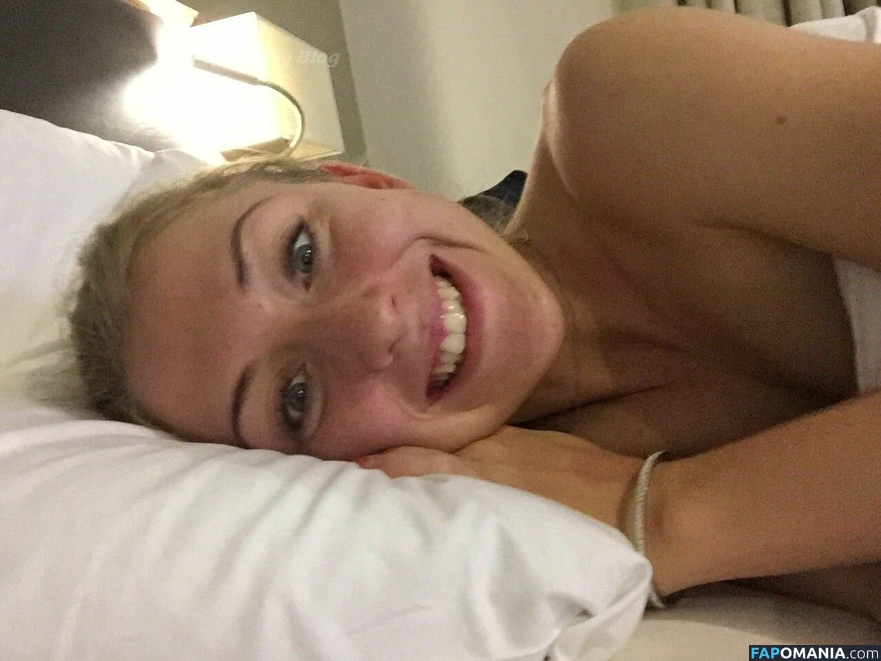 Laura Trott Naken Läckta Foto #2