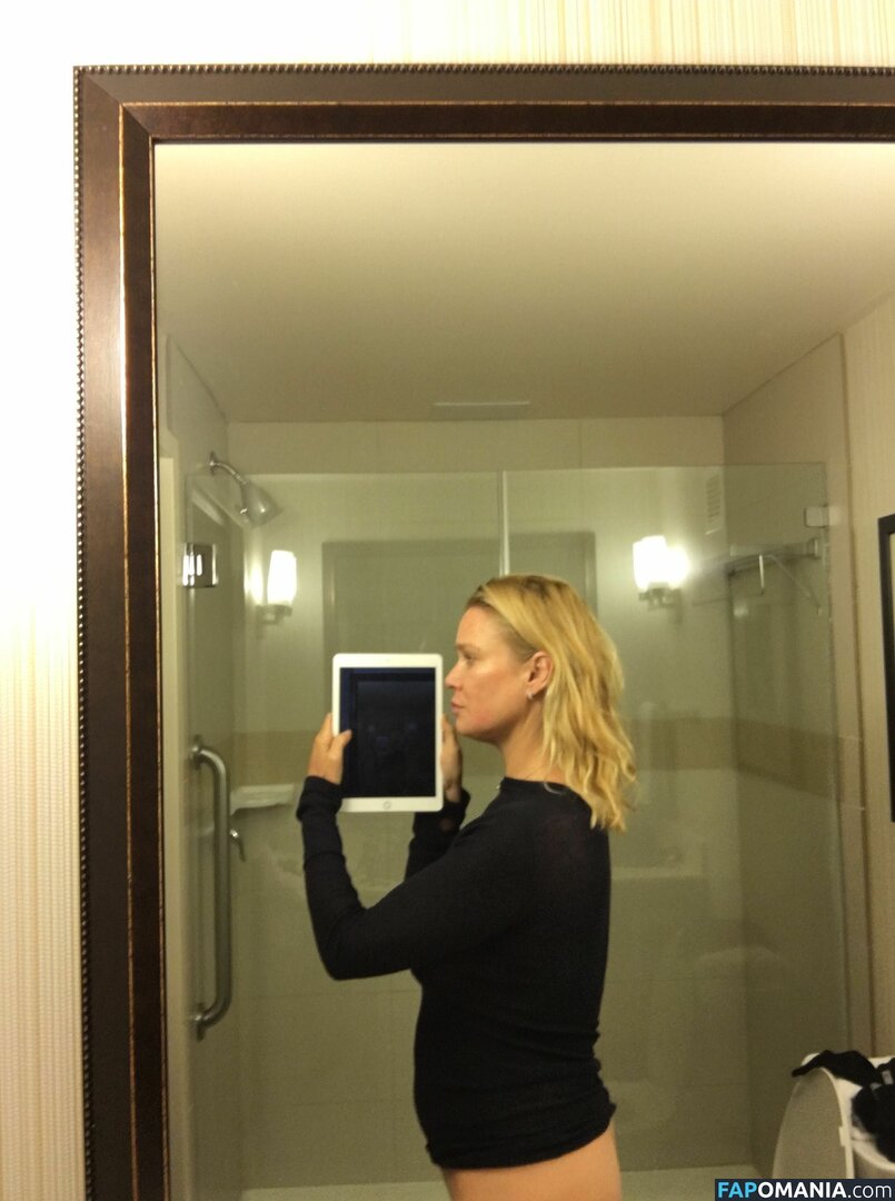 Laurie Holden Naken Läckta Foto #4