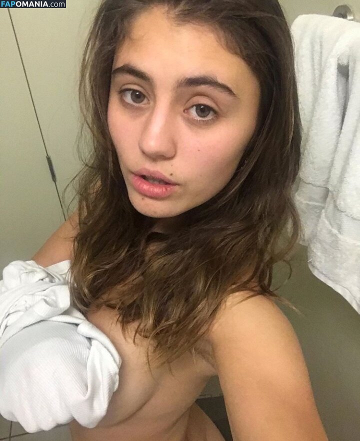 Lia Marie Johnson Naken Läckta Foto #2