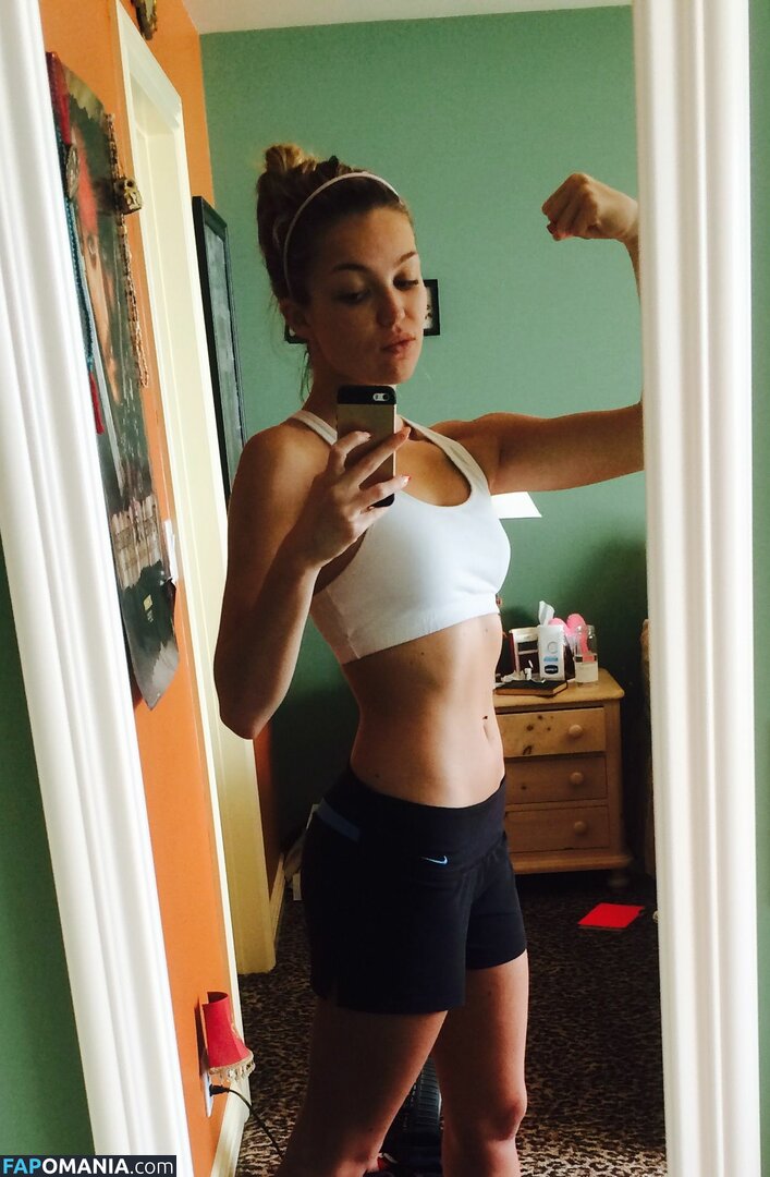 Lili Simmons Naken Läckta Foto #25