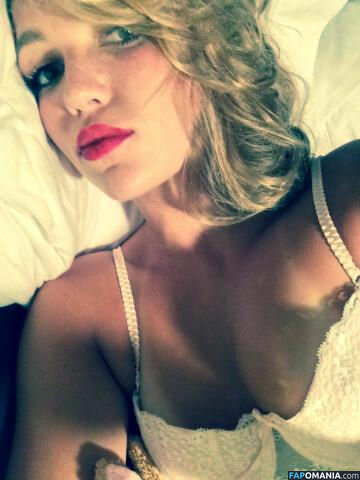 Lili Simmons Naken Läckta Foto #70