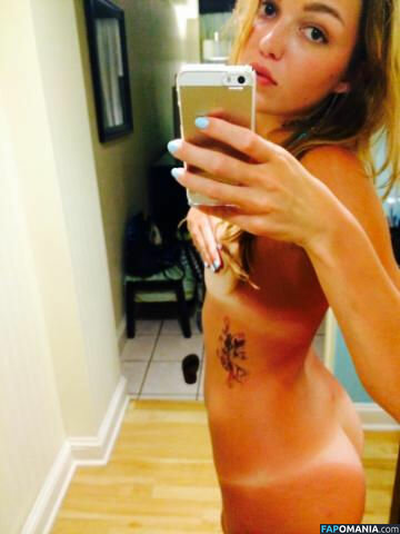 Lili Simmons Naken Läckta Foto #73