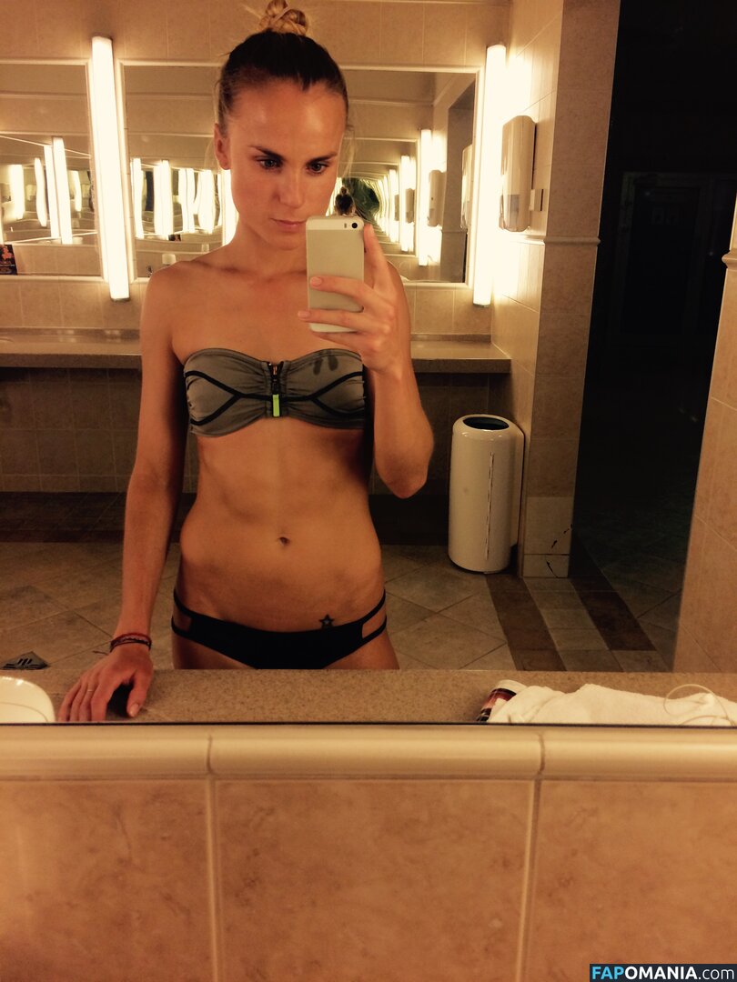 Lina Stanciute Naken Läckta Foto #15