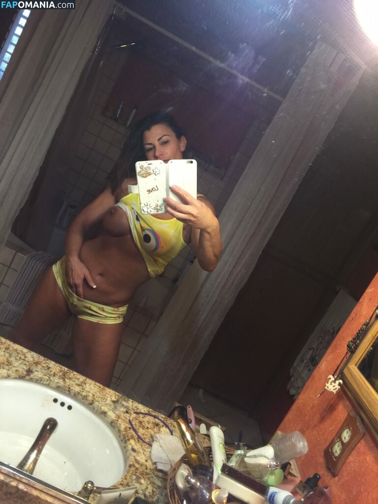 Lisa Marie Varon Naken Läckta Foto #4