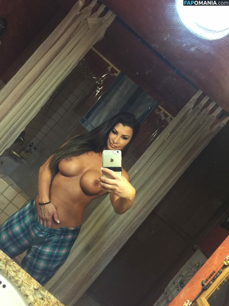 Lisa Marie Varon Naken Läckta Foto #46
