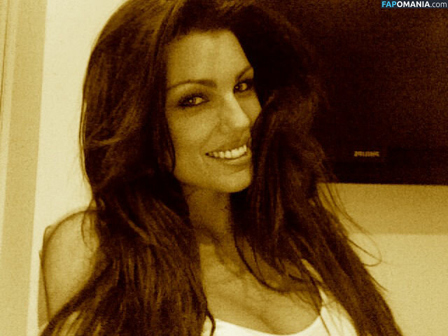 Louise Cliffe Naken Läckta Foto #3