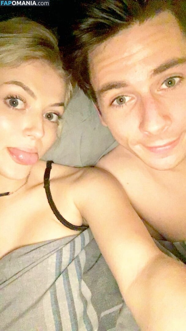 Lucy Fallon Naken Läckta Foto #4