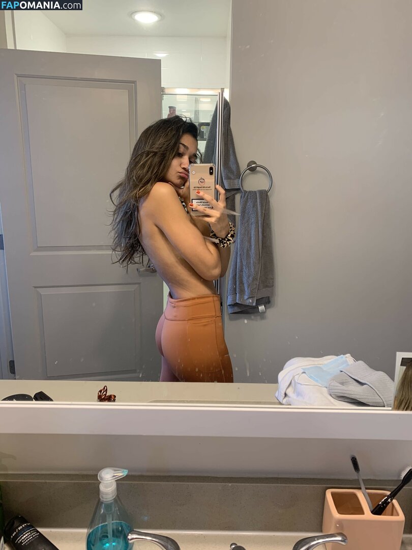 Madison Bailey Naken Läckta Foto #22