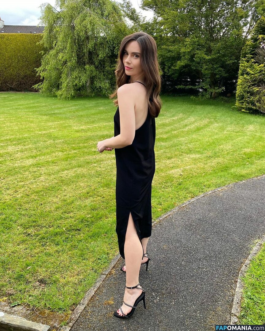 Mairead Carlin Naken Läckta Foto #4