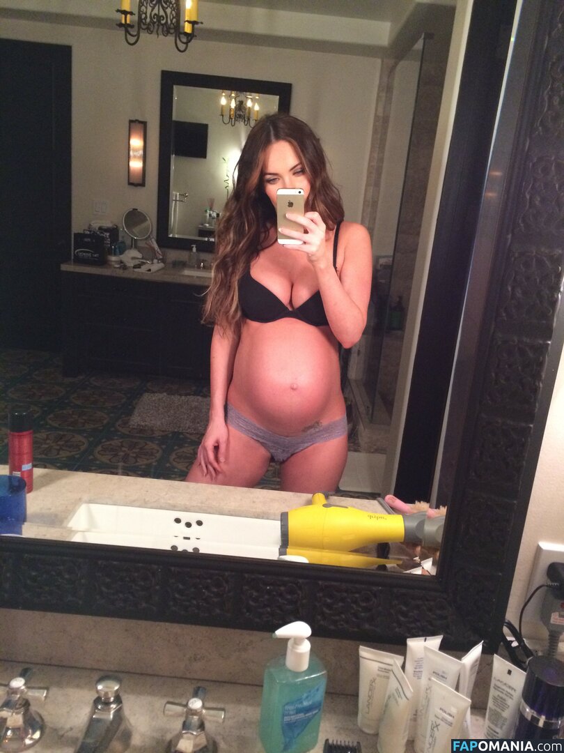 Megan Fox Naken Läckta Foto #2