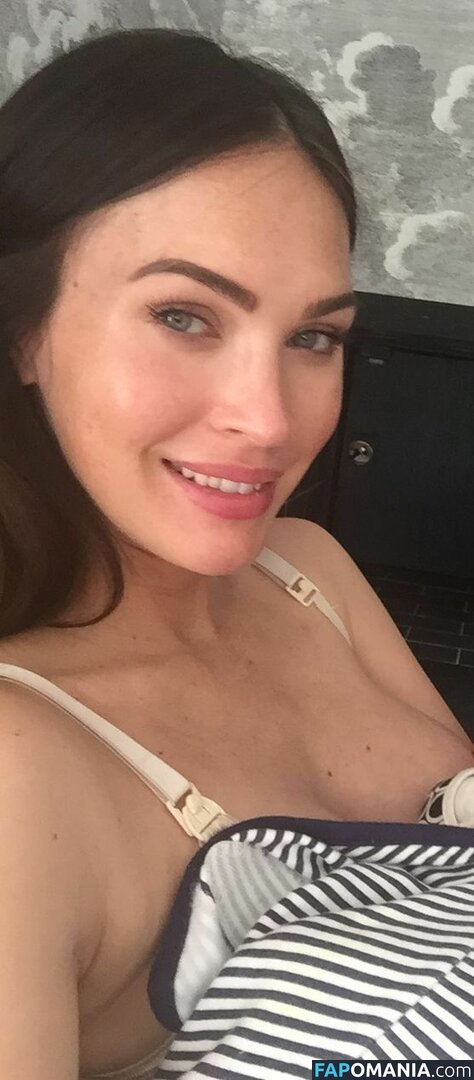Megan Fox Naken Läckta Foto #53