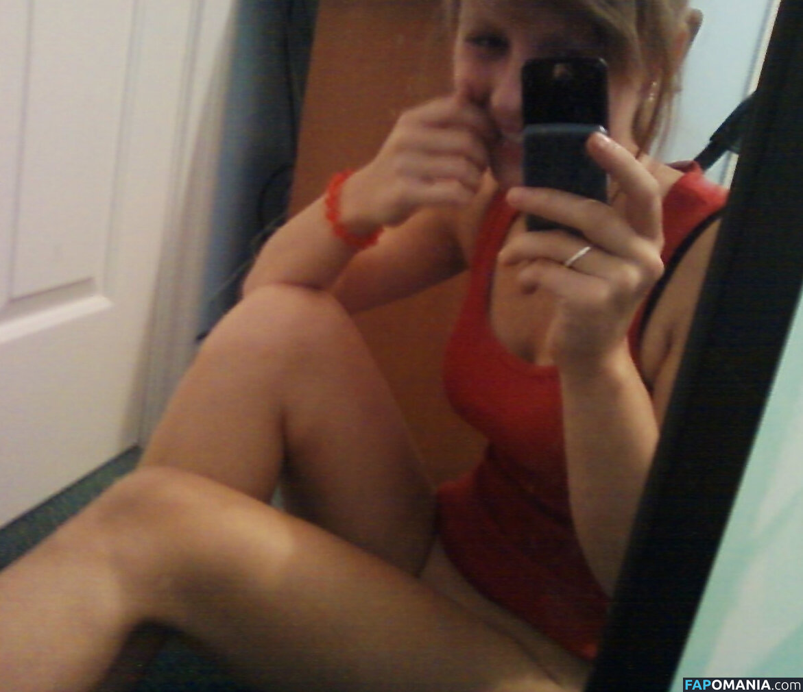 Melanie Laurent Naken Läckta Foto #2