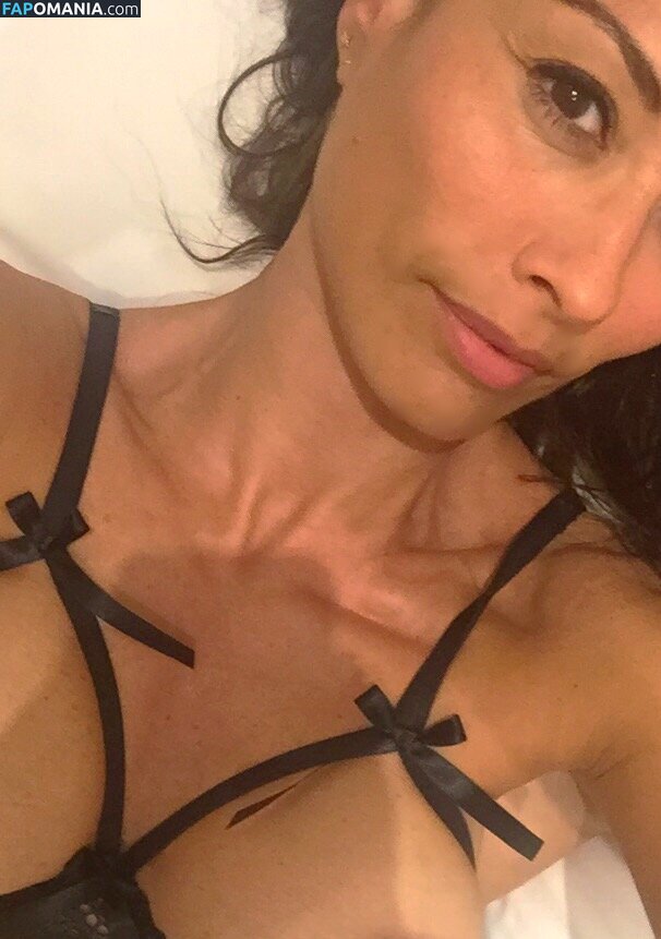 Melanie Sykes Naken Läckta Foto #2