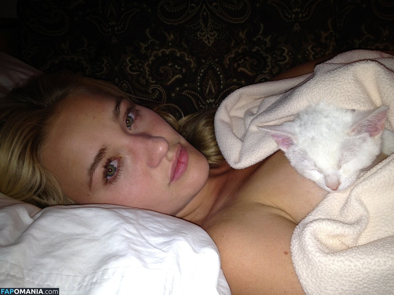 Michalka Sisters Naken Läckta Foto #47