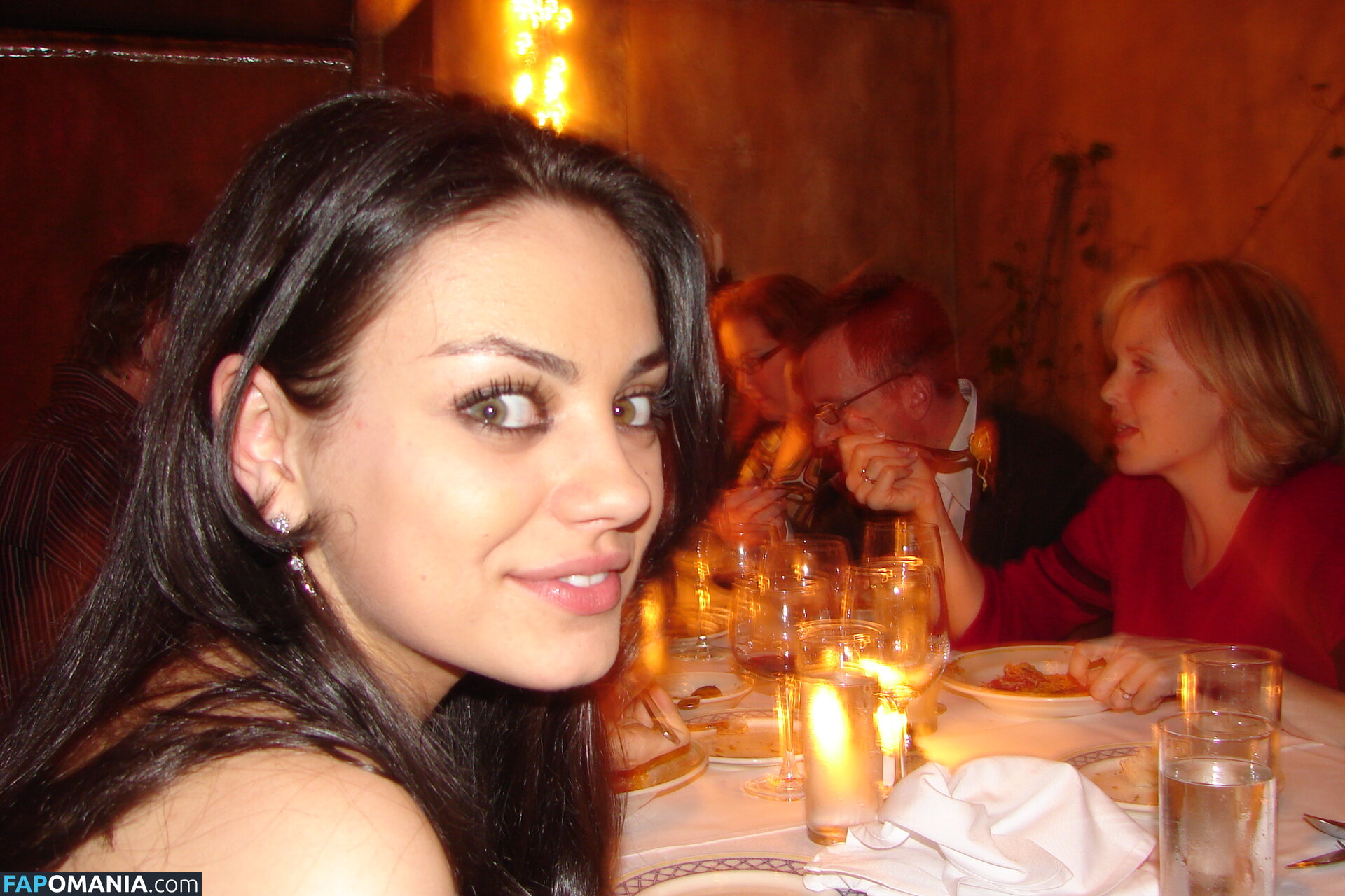 Mila Kunis Naken Läckta Foto #4