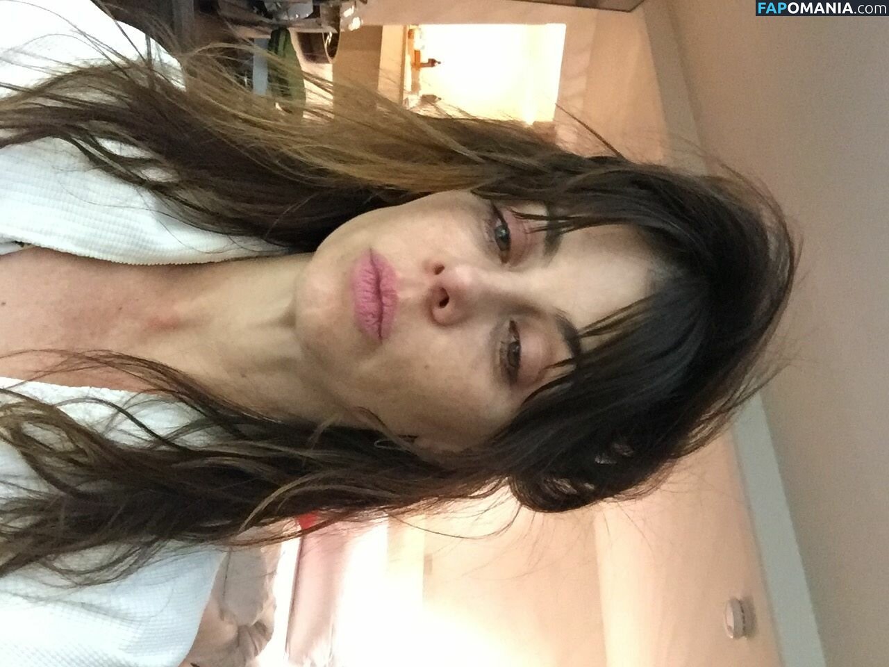 Natasha Leggero Naken Läckta Foto #14