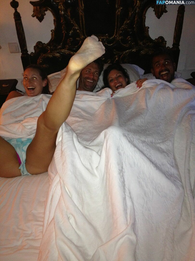 Olivia Lee Naken Läckta Foto #4