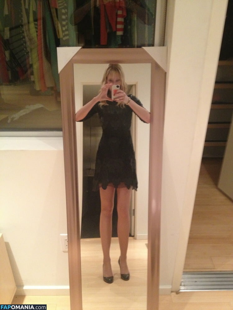 Riki Lindhome Naken Läckta Foto #13